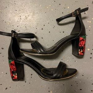 Black floral Heels